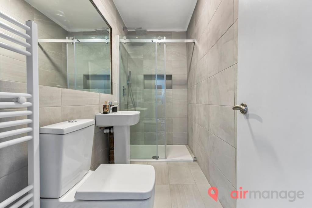 West Kensington 2bed Flat Apartament Londra